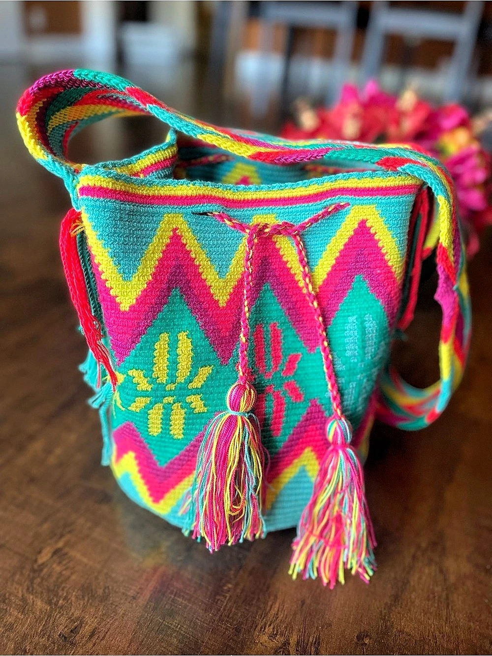 Geometric Woven Shoulder Colombian Bag in Turquoise & Pink